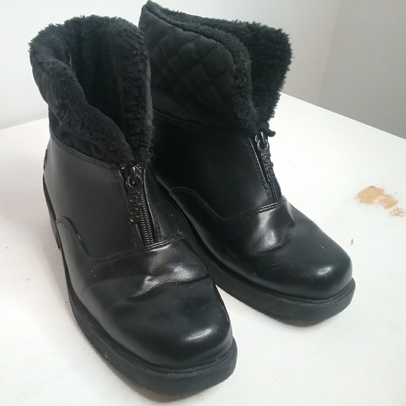 Totes Black All Weather Booties Faux Fur Lined - Picture 1 of 6